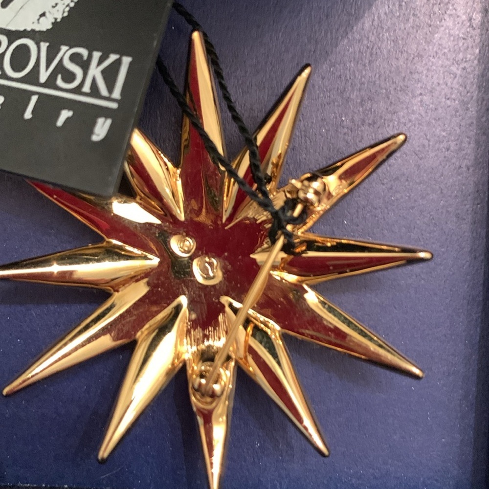 Signed Swarovski Star Pave Pin NWT Stunning!! - Picture 3 of 4
